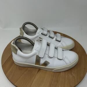 Veja Shoes Women 6 Recife Sneakers Leather Strap Low Top White Gold Casual Comfy
